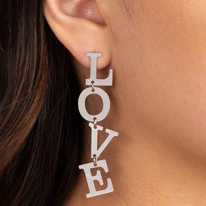 ❤️‍🔥5/$25❤️‍🔥 L-O-V-E Silver Earring